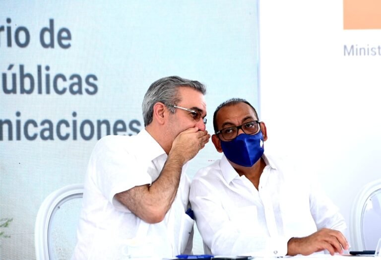 Presidente Abinader deja iniciados trabajos de ampliación entrada autopista Duarte y la carretera Gurabo en Santiago por un monto de RD$2,600.00 millones de pesos